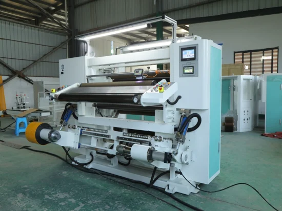 Machine de rebobinage de refendage de film de papier en petit pain contrôlée par PLC automatique industriel
